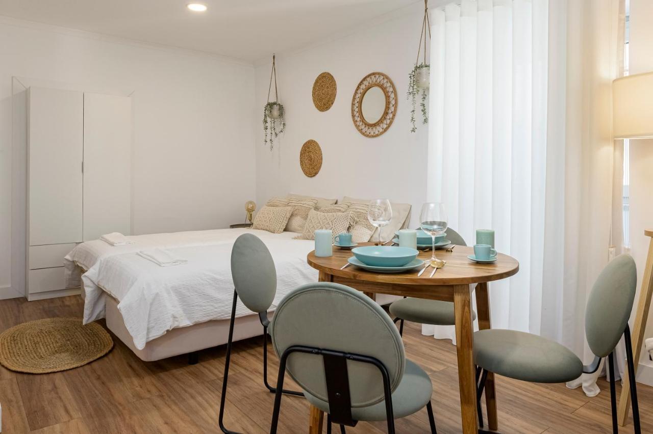 Chalet Marias - Parede Beach Apartments المظهر الخارجي الصورة