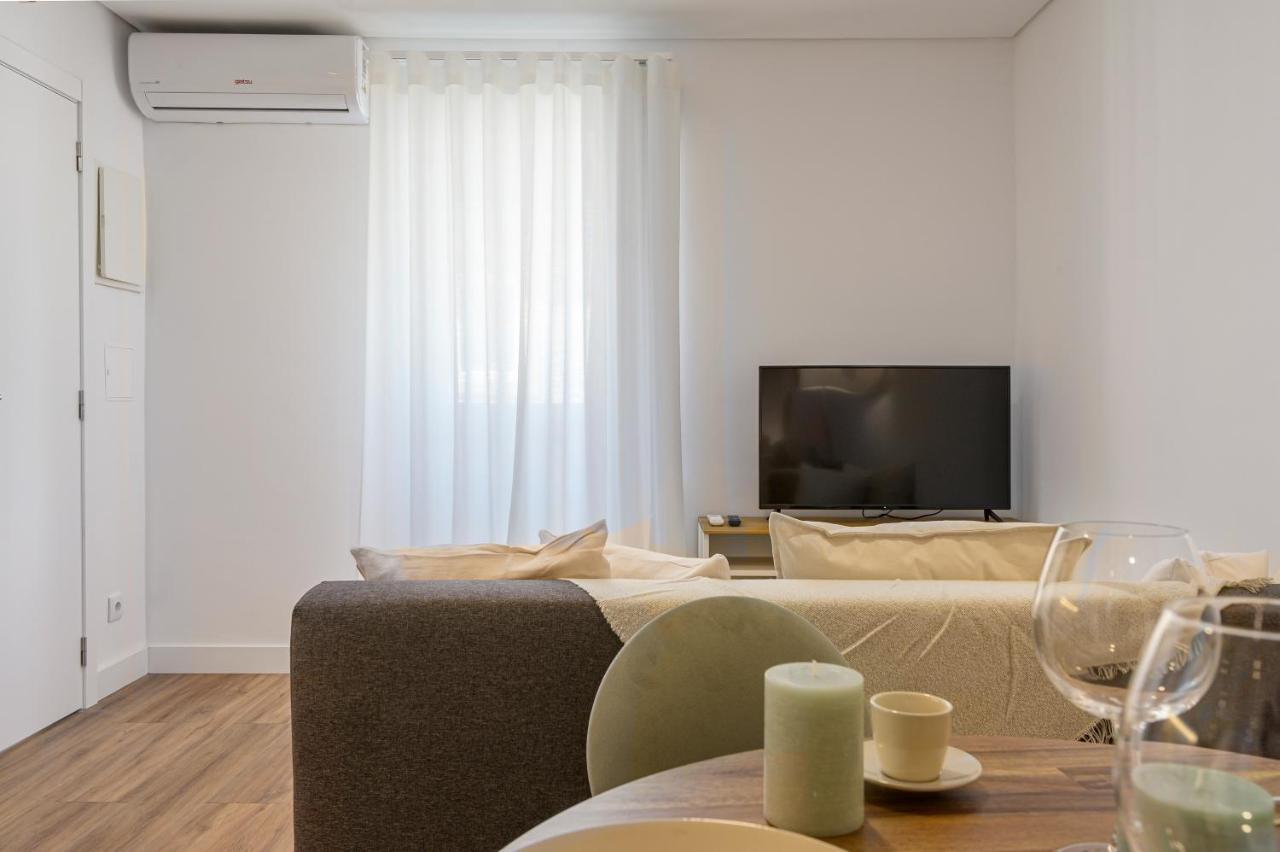 Chalet Marias - Parede Beach Apartments المظهر الخارجي الصورة