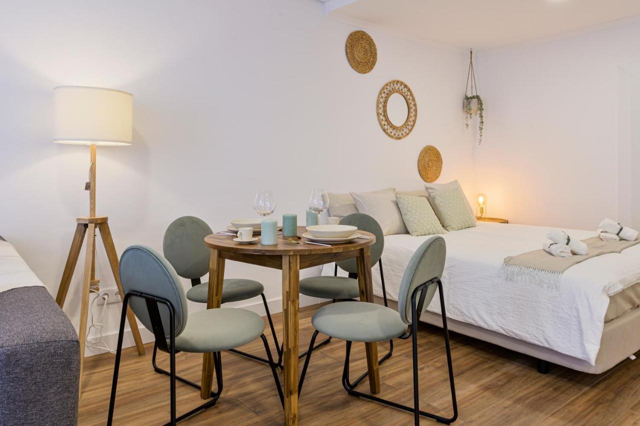 Chalet Marias - Parede Beach Apartments المظهر الخارجي الصورة